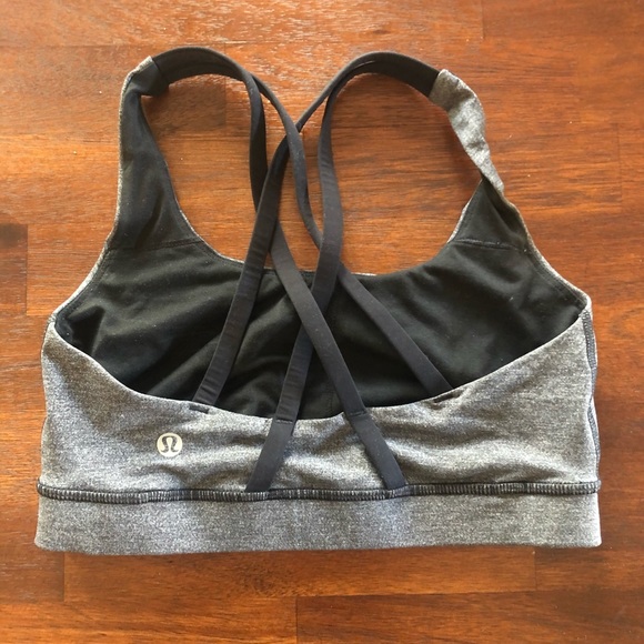 Lululemon Energy Bra Size 2 - Practically New - Picture 1 of 2